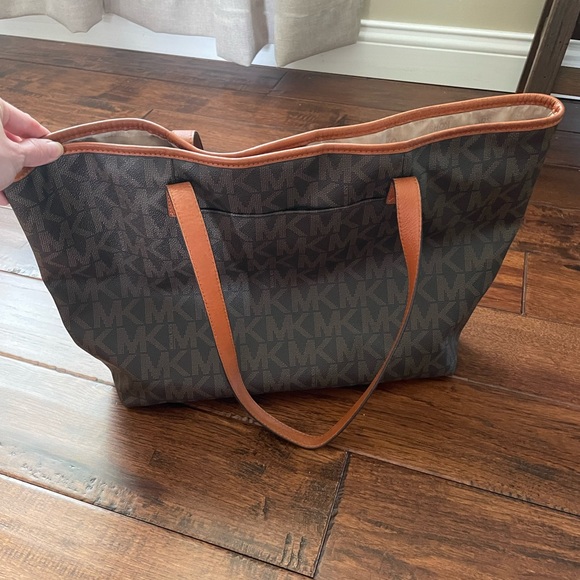 Michael Kors Tote - Picture 2 of 4
